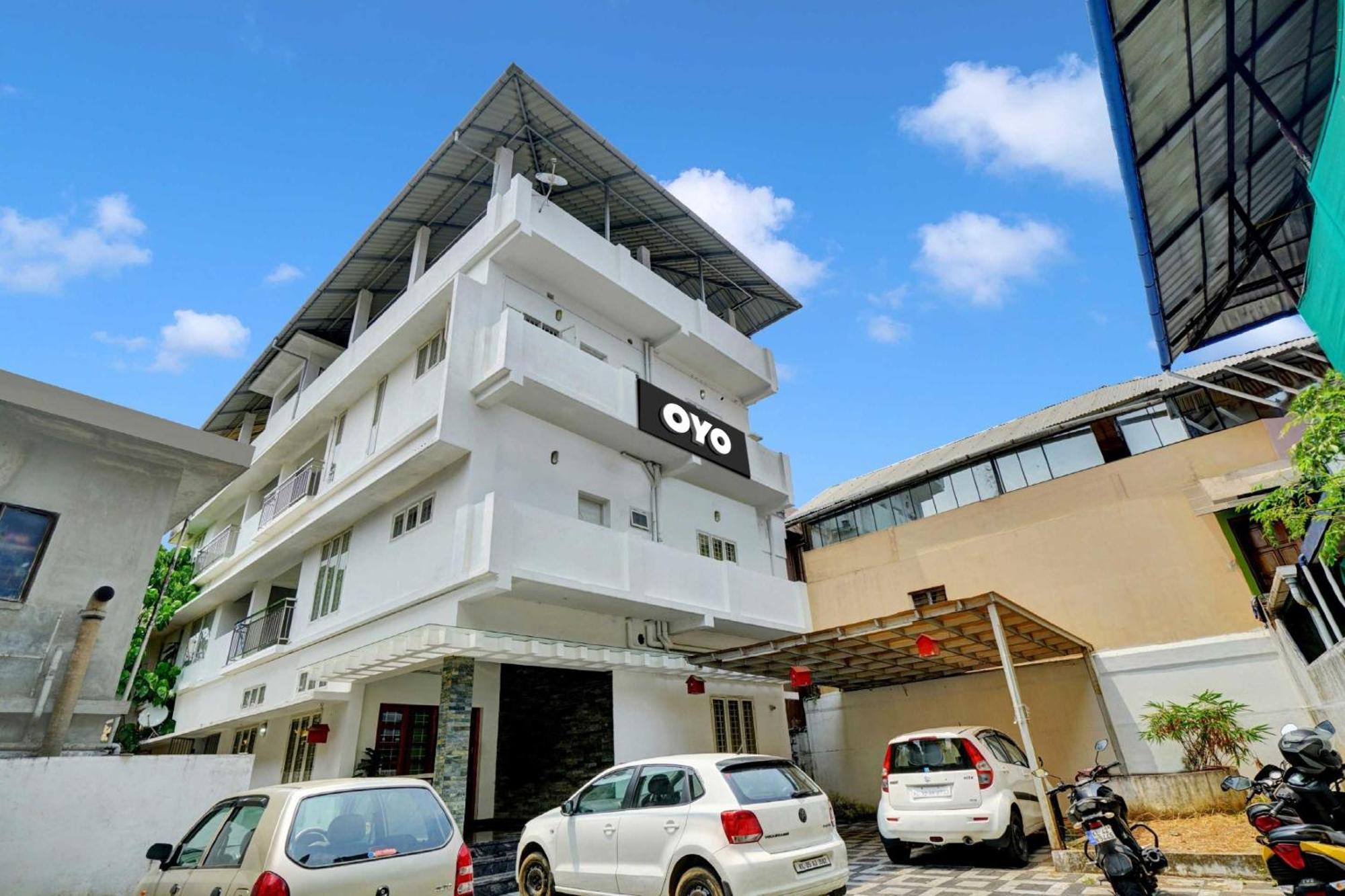 Collection O 81026 Suqoon Premium Stays Kochi ภายนอก รูปภาพ